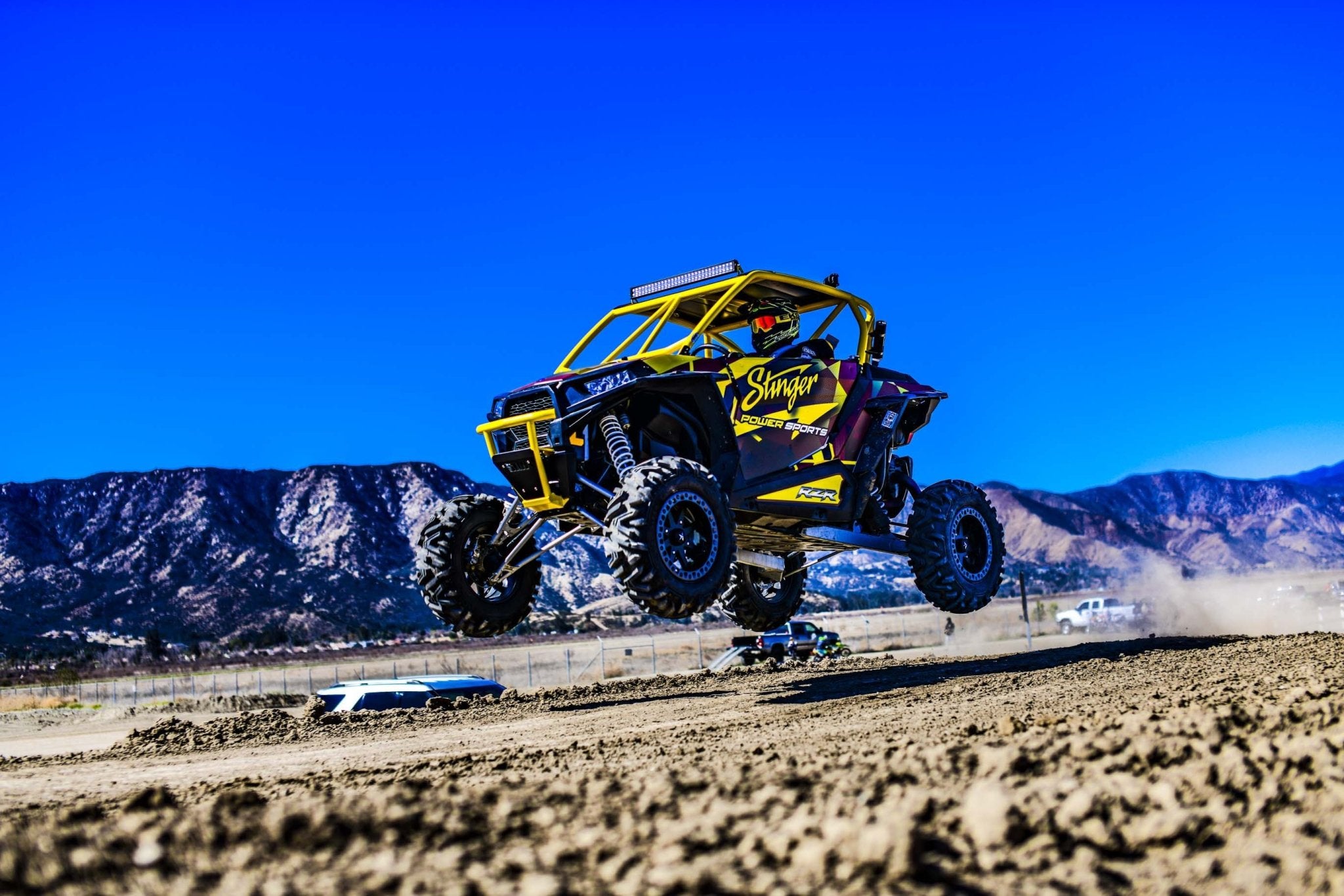 Micro Amplifiers for Any Adventure - Stinger