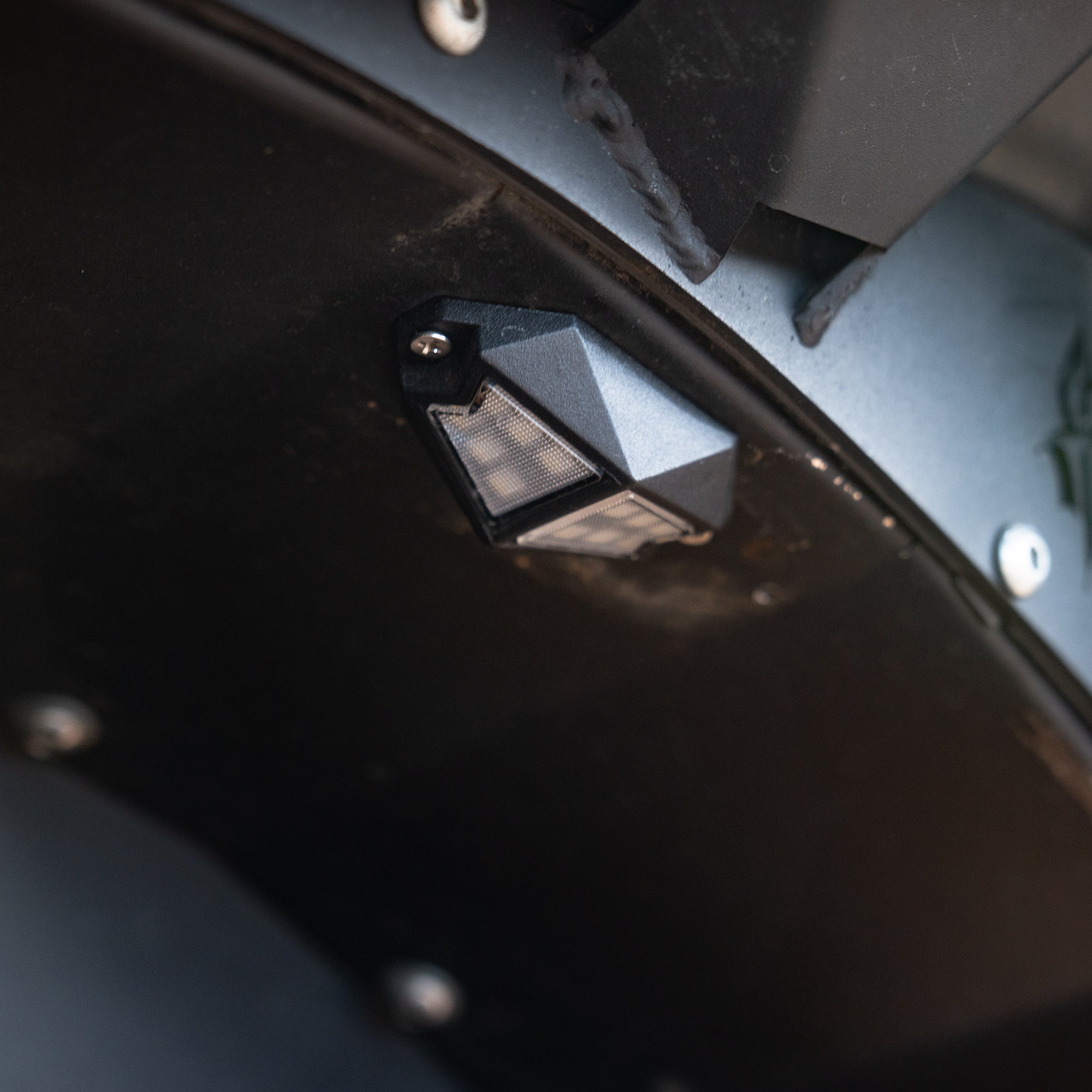 COLORTRAIL 8-Pod RGBW Chasing Rock Lights w/Daisy Chain Connections by Race Sport Lighting - ENLIGHT10 App Compatible