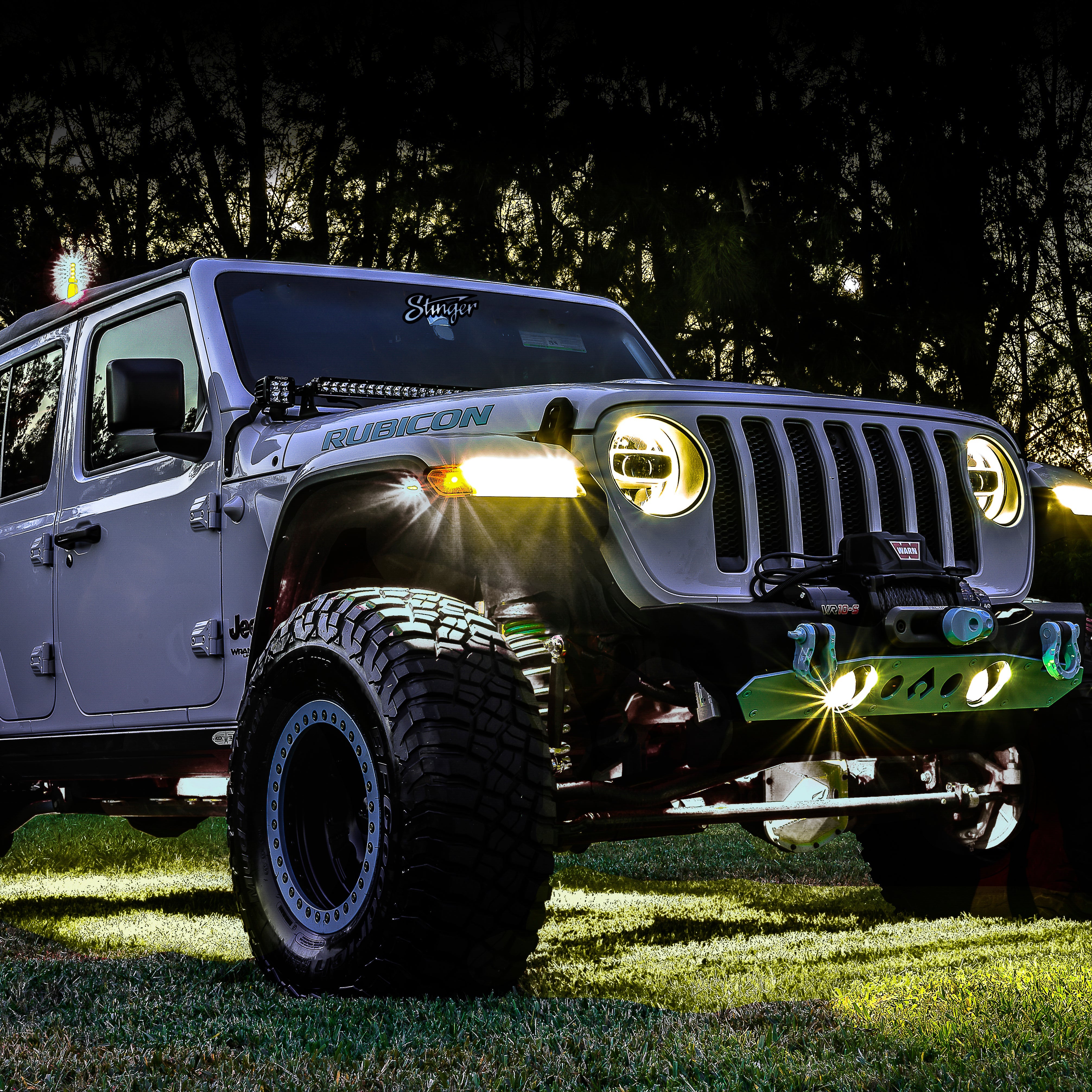 Bright White Liquid, Mud, Dust & Impact resistant LED Rock Lights (2 Pair)