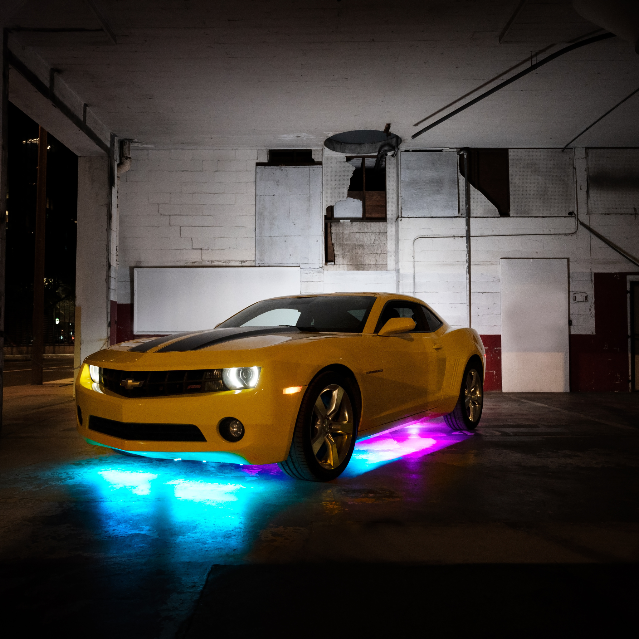 Stinger 6-Pc Dynamic RGB LED Underglow Strip Light Kit, On/Off Adapter & Bluetooth Remote - ENLIGHT10 App Compatible